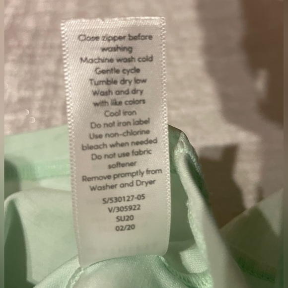 Athleta NWOT 3/4 zip, long sleeve workout jacket, size medium, mint green color - Picture 8 of 9